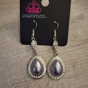 Paparazzi Silver Teardrop Earrings
